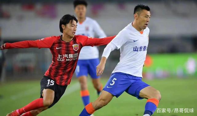 爱游戏官方正版APPRookie在中国队比赛中反败为胜，刷新纪录引发热议！引发球迷热议(宋进义rookie百科)