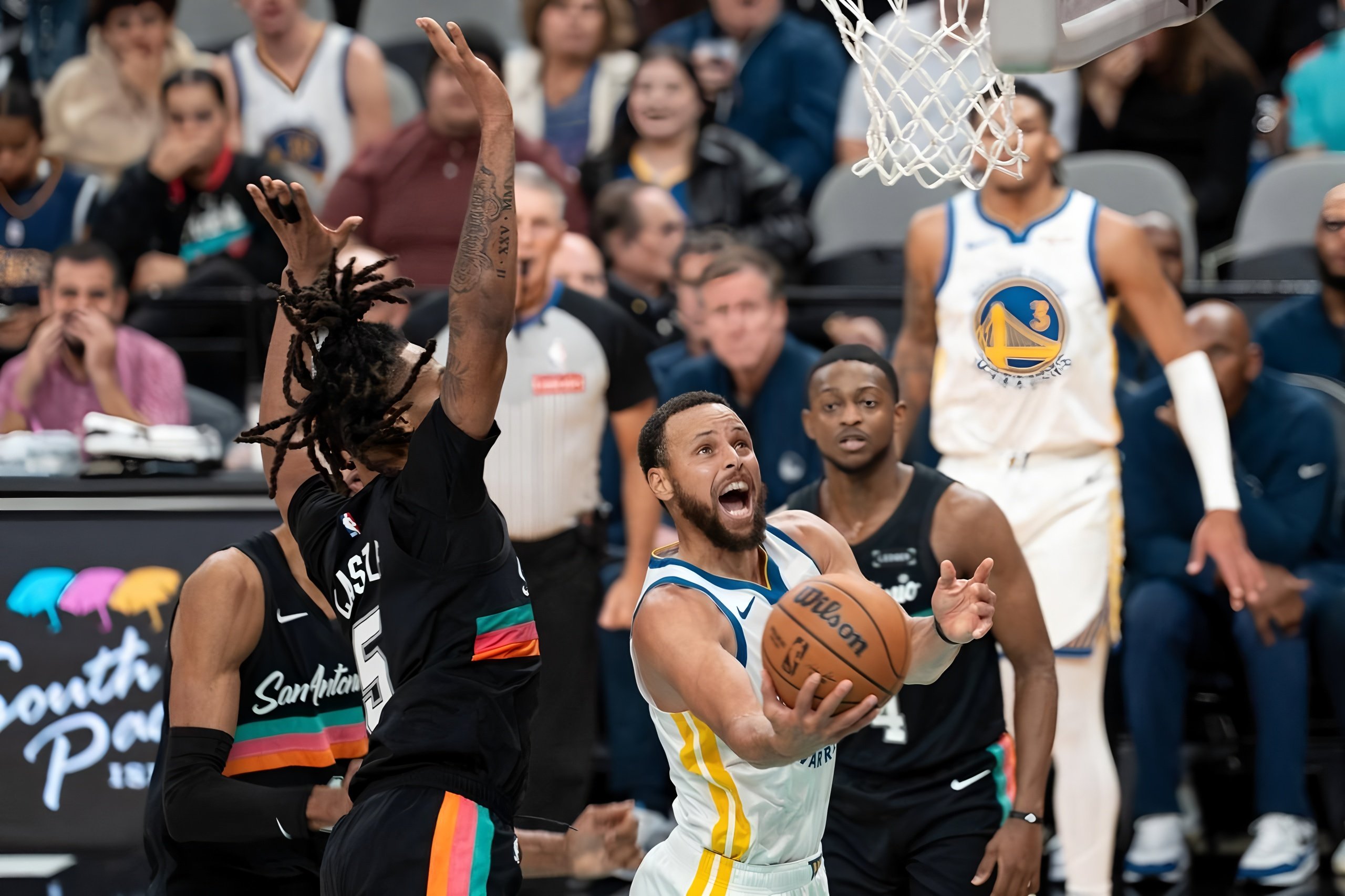 从印第安纳步行者围绕全明星赛临场应变到皇家社会围绕NBA常规赛再遭质疑，库里迎来十五赛季高光表现的简单介绍