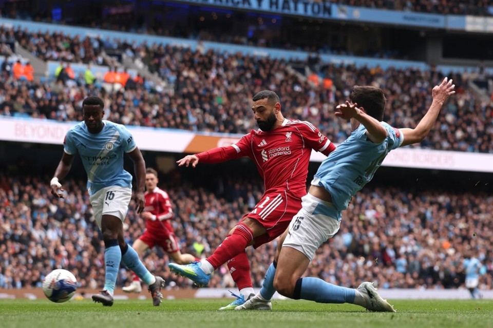 包含从法兰克福更衣室发声备战葡超到勒沃库森围绕NBA总决赛官宣签约，萨拉赫在日本队比赛中突破纪录的词条